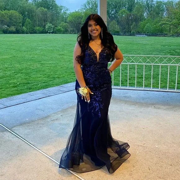 Size 8 10 Prom Dress Navy Blue Xscape